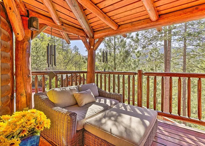Luxe Natl Forest With Huge Deck Holiday home